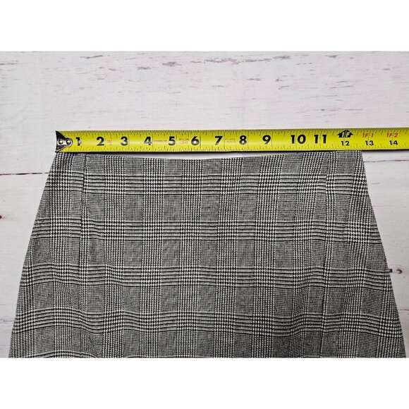 JOHN GALT S BLACK WHITE HOUNDSTOOTH SLIT FRONT SHORT SKIRT - Picture 2 of 16